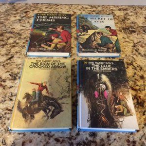 Vintage Hardy Boys Books #'s 4,7,28 & 35 Lot of 4